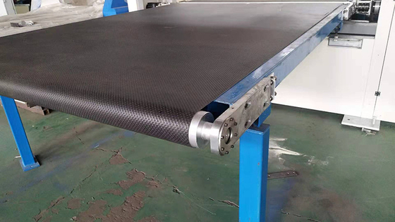 Contorno revolvendo vertical da máquina de corte 380V da esponja da espuma do plutônio do CNC