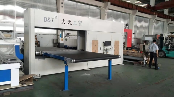 Máquina de corte vertical da esponja com faca revolvendo DTC-R2012V 5kw