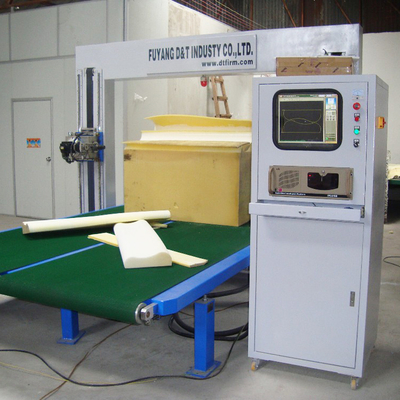 Máquina profissional de corte de contorno CNC com lâmina oscilante de espuma