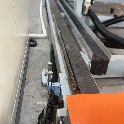 Máquina de CNC de corte de espuma horizontal de poliuretano de alta velocidade para folha de esponja