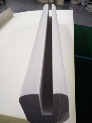 Máquina de corte de esponjas CNC com lâminas horizontais e verticais