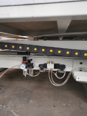 Máquina de separação de espuma EVA CNC a vácuo Colchão PU Máquina de almofada de espuma de memória ODM aceitável