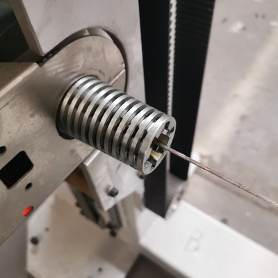 Máquina de corte de esponja horizontal CNC de alta precisão com lâmina oscilante para espuma de poliuretano
