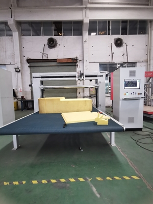 Cortador de lâmina oscilante de alta velocidade para esponja de corte flexível PU com controle remoto sem fio de alta precisão