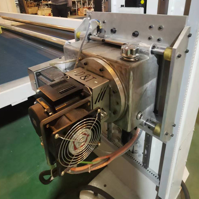 Solução inteligente de corte de espuma: faca de oscilação dupla CNC avançada para indústrias de móveis, embalagens e brinquedos