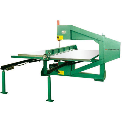 máquina de corte do vertical de 1.74kw EVA Pearl Foam Shapes 600mm