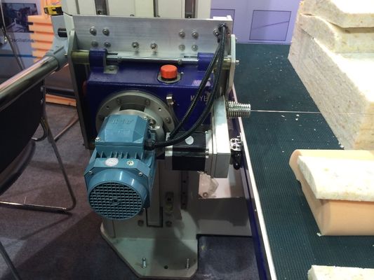 Máquina de corte de oscilação de alta velocidade 6kw da espuma da esponja da lâmina do CNC