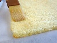 A linha de produção Metade-Automática 900mm da esponja de Digitas, limpa o cortador vertical