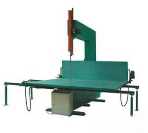 Máquina de corte vertical da esponja de Matress com o guia linear que posiciona o volante 1.74kw