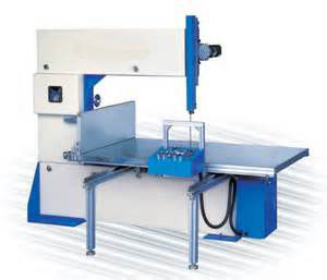 Cortador geral 1.74kW automático da esponja do CNC, máquina de corte vertical